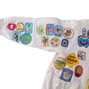 true vintage 80's girls scouts fully covered patched jacket - fits - Image 3